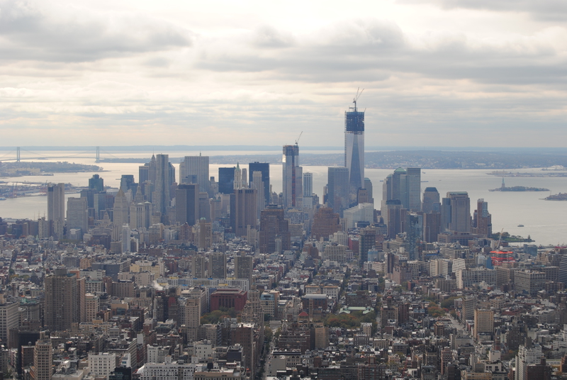 Empire State Building — Utsikt söderut, med Frihetsgudinnan.